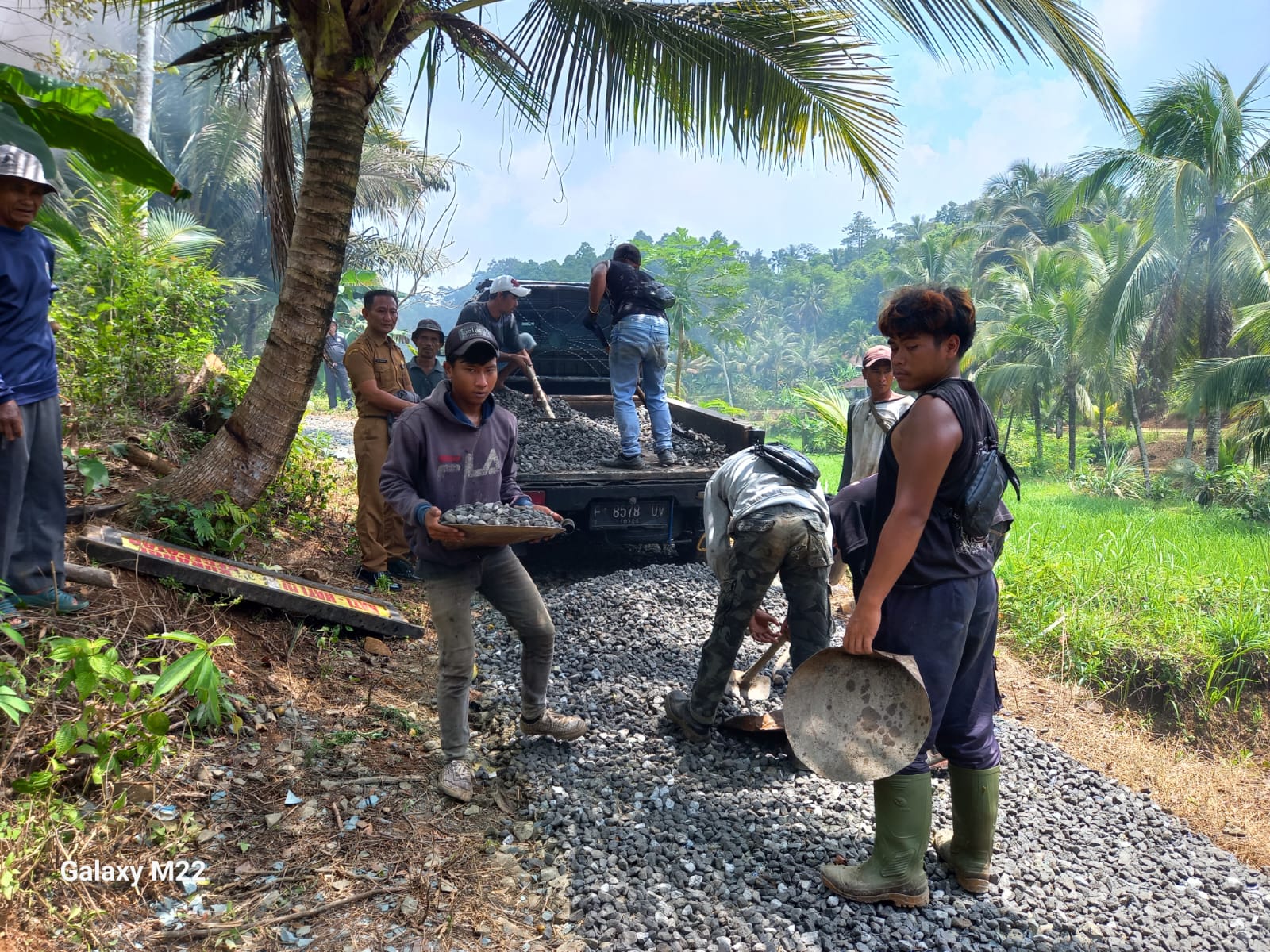 KEGIATAN GOTONG ROYONG DESA